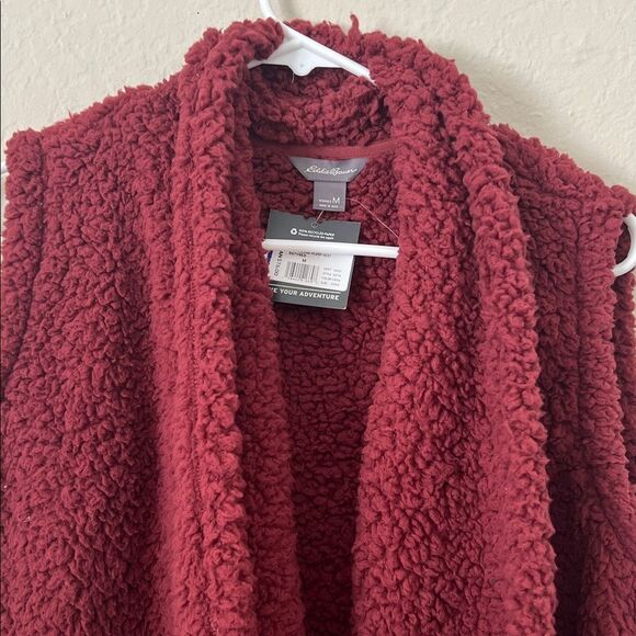 NWT Eddie Bauer Women's Maroon Sherpa Vest in Size M - Picture 2 of 8
